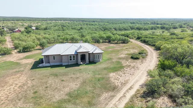 $1,350,000 | 4947 Farm To Market 2200, Hondo, TX 78861