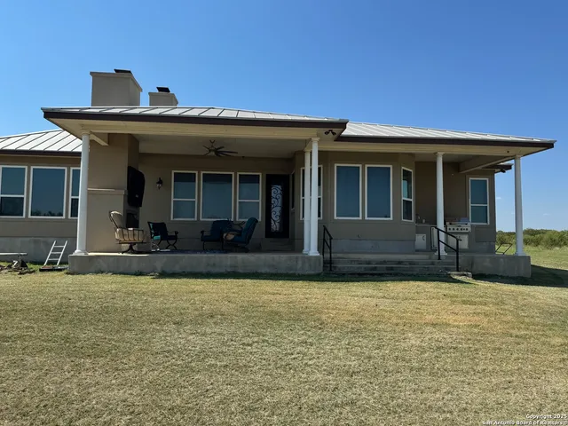 $1,350,000 | 4947 Farm To Market 2200, Hondo, TX 78861