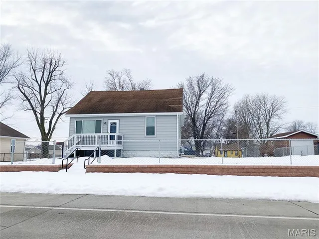 $139,900 | 2020 6th Street, Madison, IL 62060