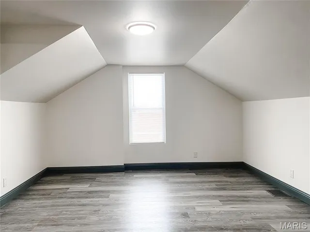 $139,900 | 2020 6th Street, Madison, IL 62060