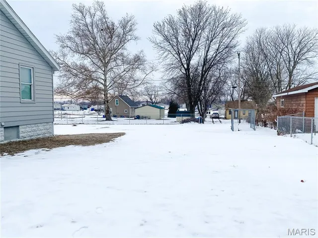 $139,900 | 2020 6th Street, Madison, IL 62060