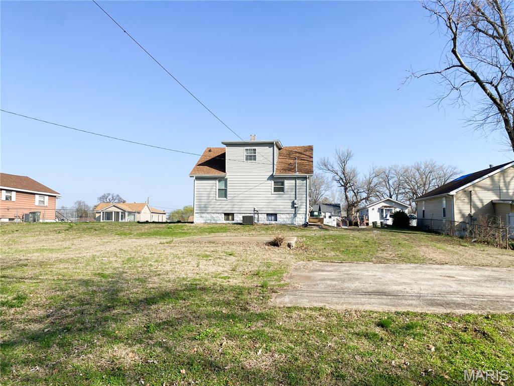 2020 6th Street Madison, IL 62060 - Photo 6 of 27