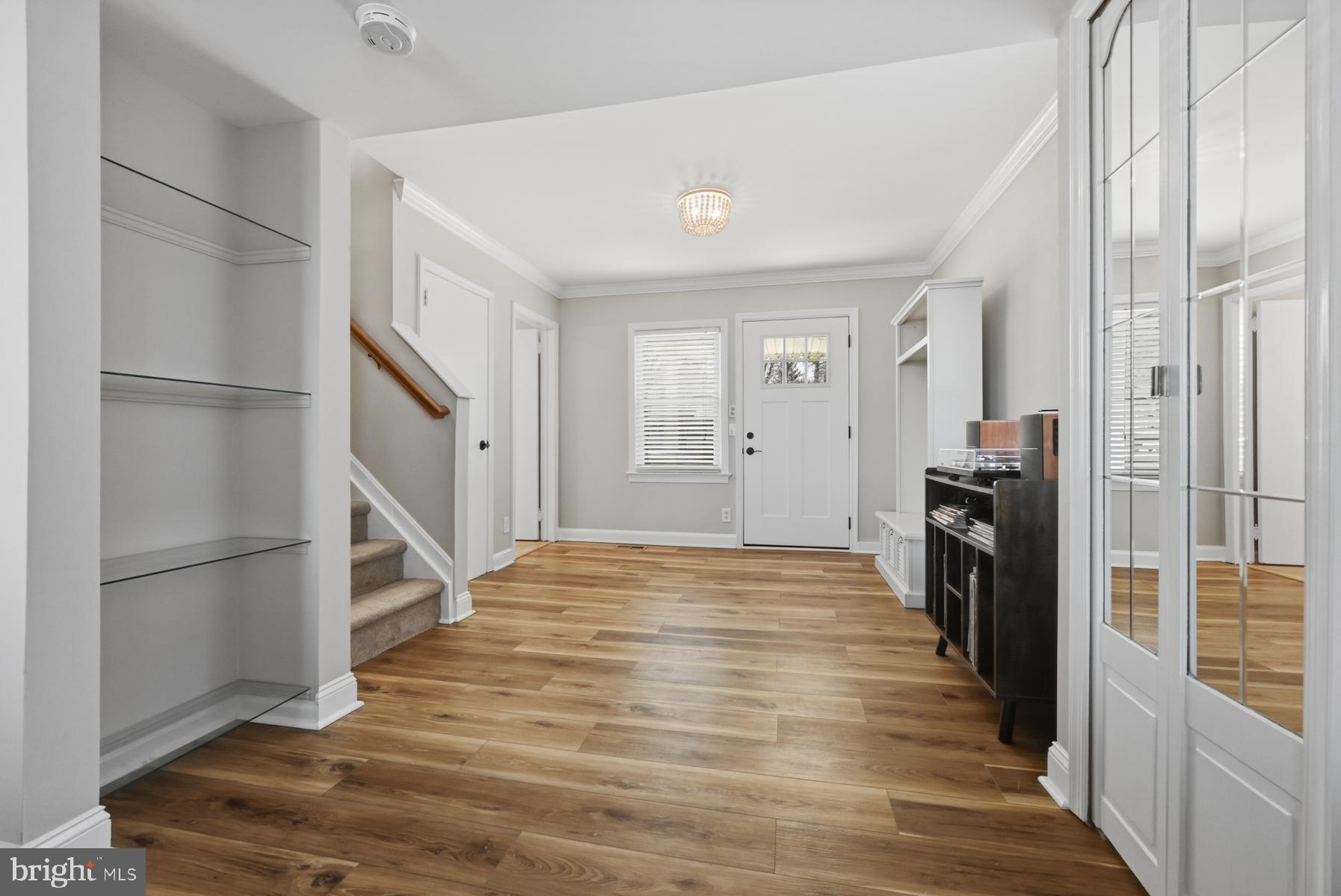 3476 South River Terrace Edgewater, MD 21037 - Photo 11 of 65 Foyer