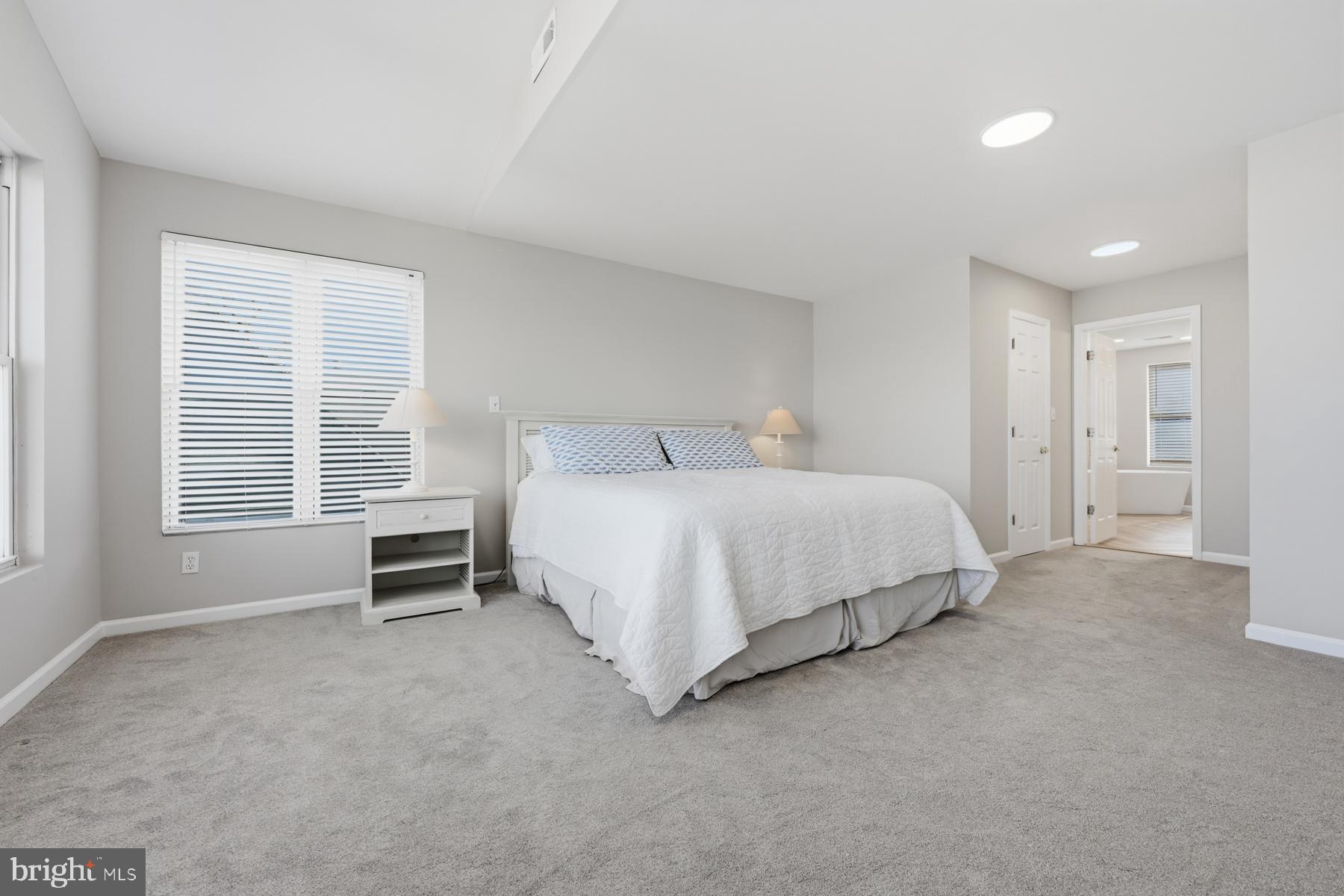 3476 South River Terrace Edgewater, MD 21037 - Photo 33 of 65 Primary Bedroom