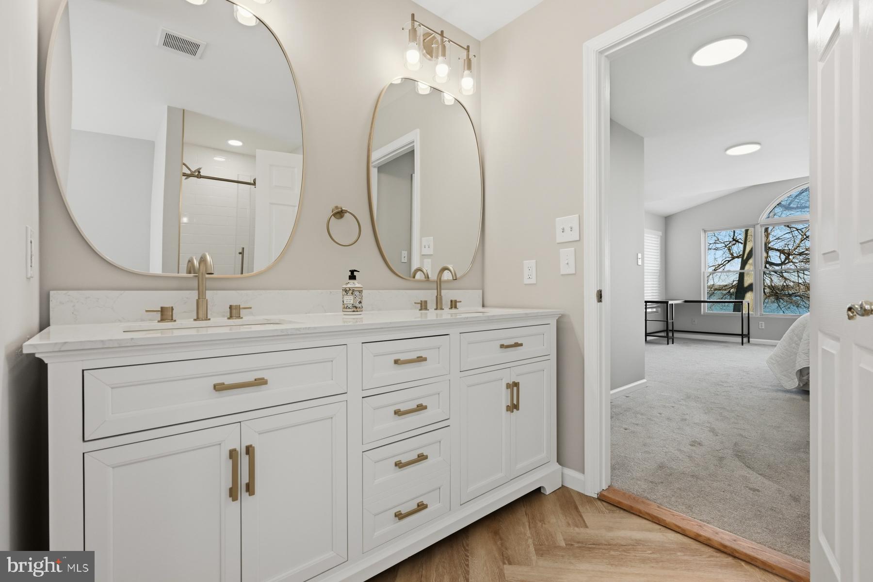 3476 South River Terrace Edgewater, MD 21037 - Photo 35 of 65 Primary Bathroom