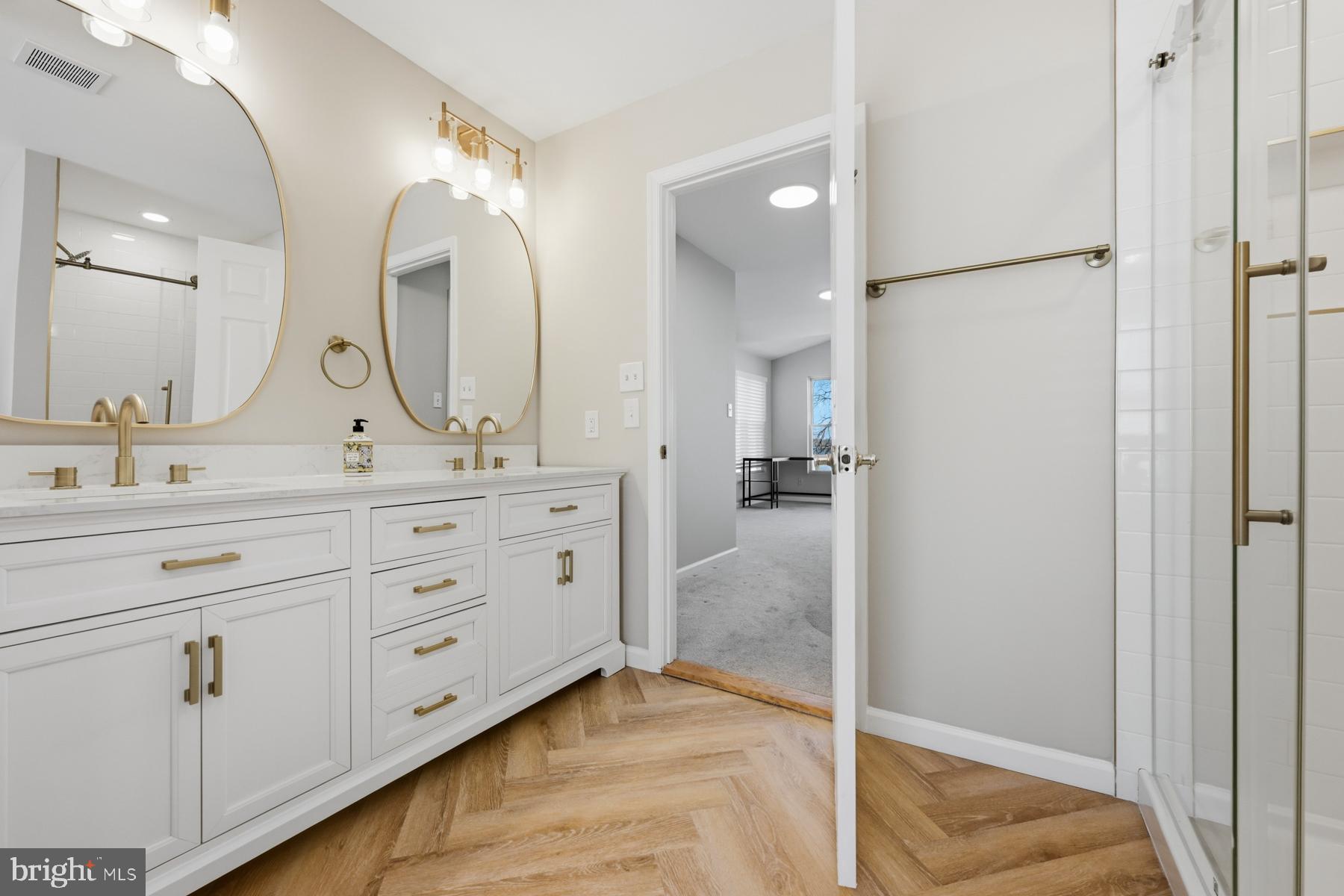 3476 South River Terrace Edgewater, MD 21037 - Photo 36 of 65 Primary Bathroom
