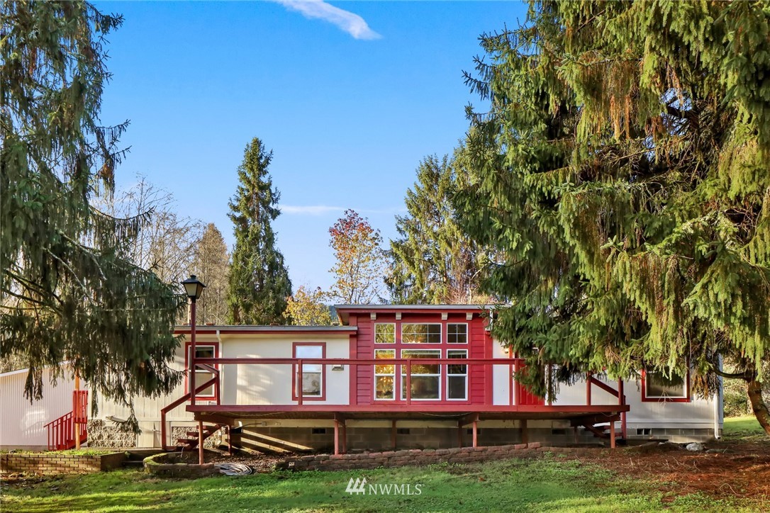 194 Lake Samish Road Bellingham, WA 98229 - Photo 2 of 40 Gallery Image 2