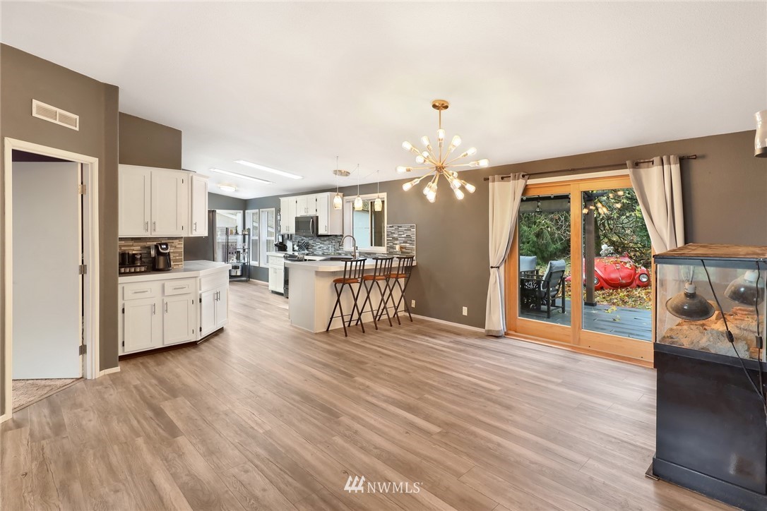 194 Lake Samish Road Bellingham, WA 98229 - Photo 8 of 40 Gallery Image 8