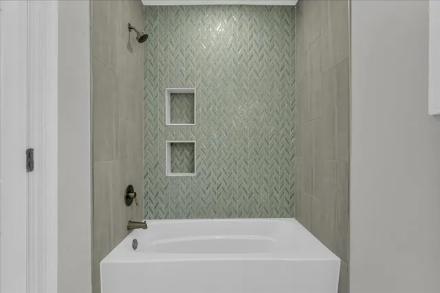 $214,500 | 19303 Hubbell Avenue, Detroit, MI 48235