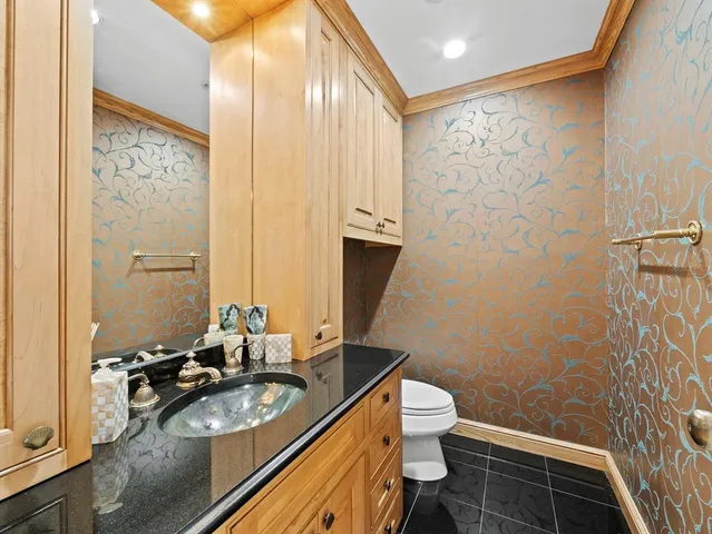 $15,550,000 | 6685 Gulf Of Mexico Drive, Longboat Key, FL 34228