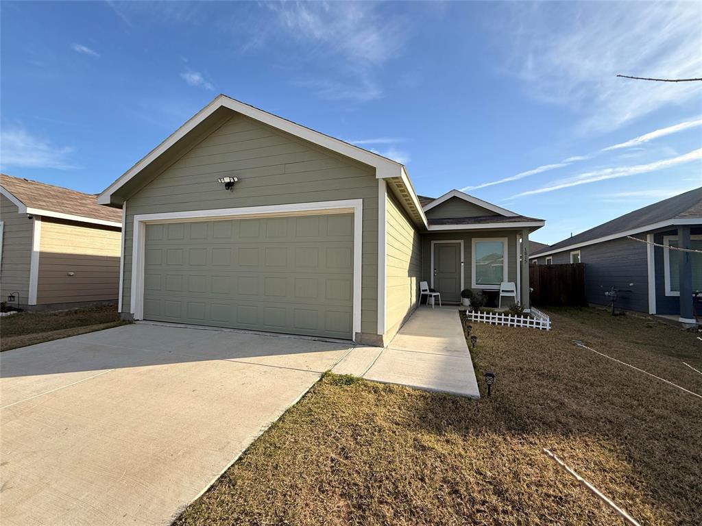 1815 Mallen Farm Ridge Crandall, TX 75114 - Photo 1 of 16