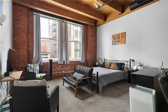 $150,000 | 700 Broadway Boulevard, Unit 210, Kansas City, MO 64105