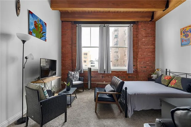 $150,000 | 700 Broadway Boulevard, Unit 210, Kansas City, MO 64105