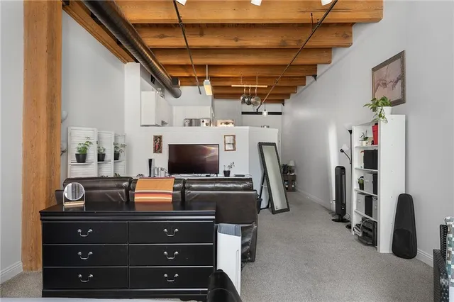 $150,000 | 700 Broadway Boulevard, Unit 210, Kansas City, MO 64105