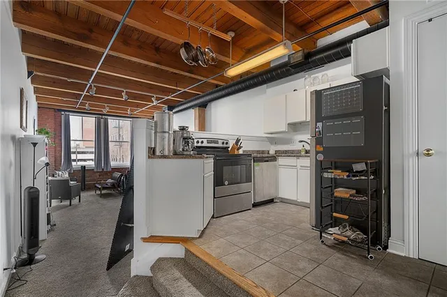 $150,000 | 700 Broadway Boulevard, Unit 210, Kansas City, MO 64105