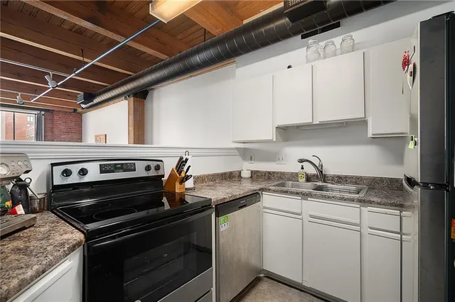 $150,000 | 700 Broadway Boulevard, Unit 210, Kansas City, MO 64105