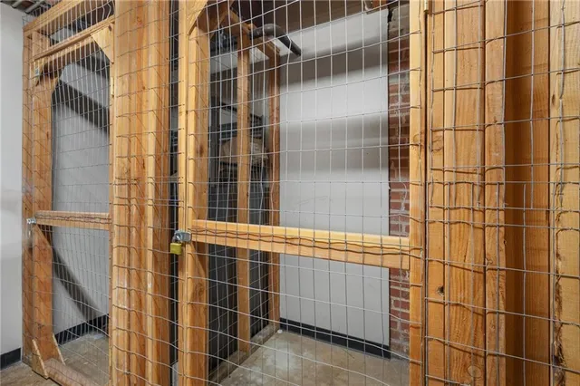 $150,000 | 700 Broadway Boulevard, Unit 210, Kansas City, MO 64105