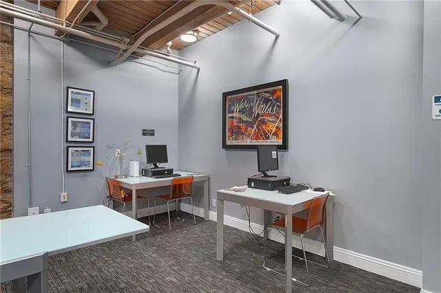 $150,000 | 700 Broadway Boulevard, Unit 210, Kansas City, MO 64105