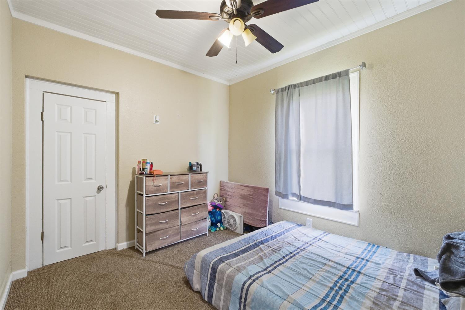 1920 9th Street Sanger, CA 93657 - Photo 27 of 34