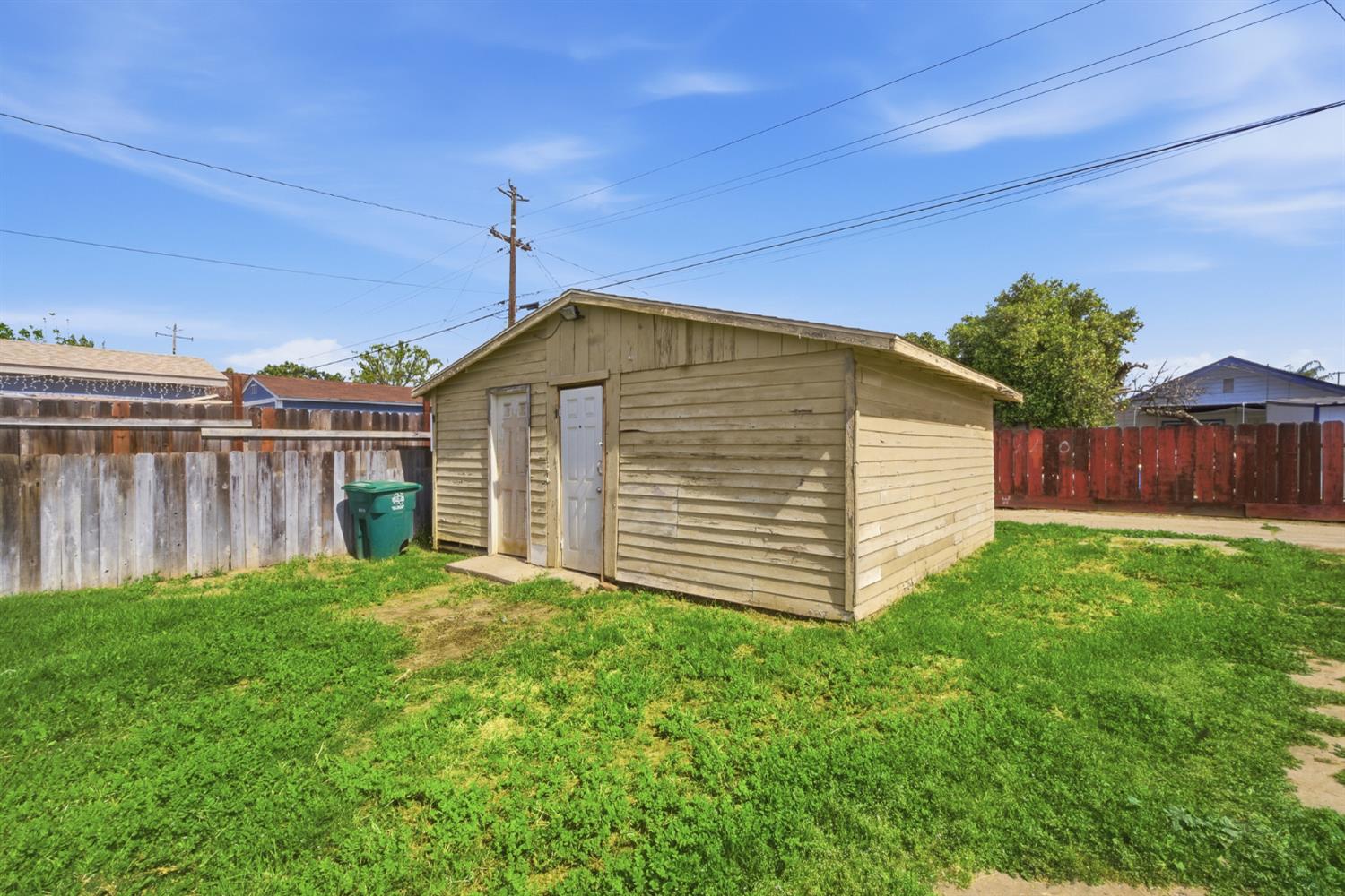 1920 9th Street Sanger, CA 93657 - Photo 4 of 34