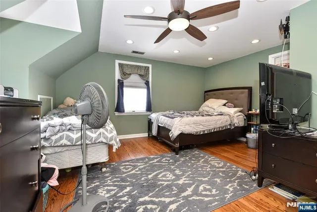 $800,000 | 260 West Allendale Avenue, Allendale, NJ 07401