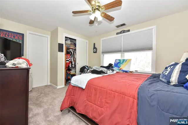 $800,000 | 260 West Allendale Avenue, Allendale, NJ 07401