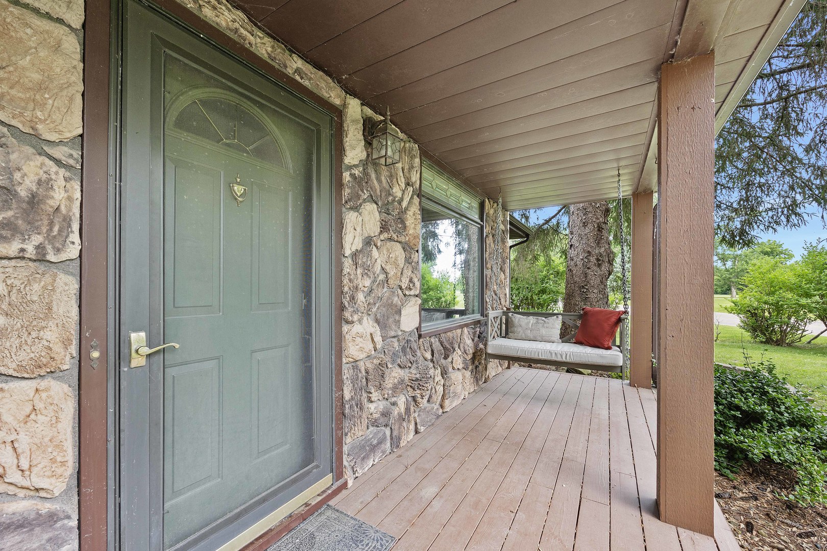 7308 West Lancaster Road Peoria, IL 61607 - Photo 46 of 55 a view of a patio with wooden floor