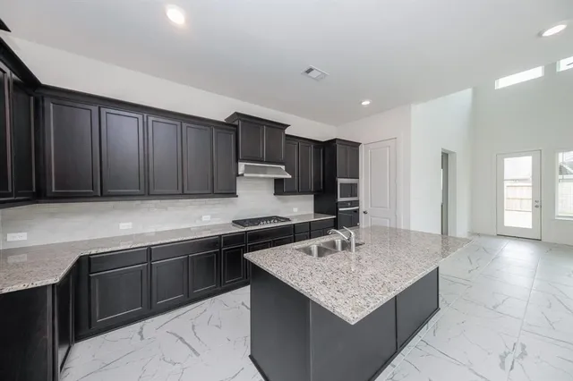 $3,400 | 31815 Pecan Mdw Lane, Fulshear, TX 77441