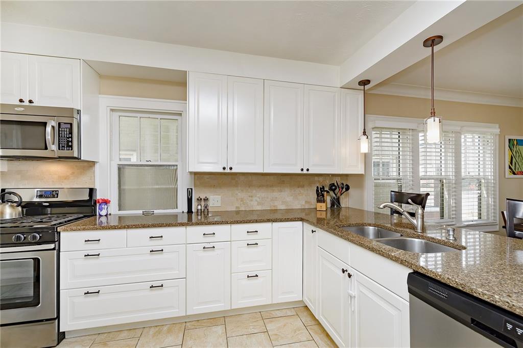261 Blue Ridge Road Indianapolis, IN 46208 - Photo 9 of 29