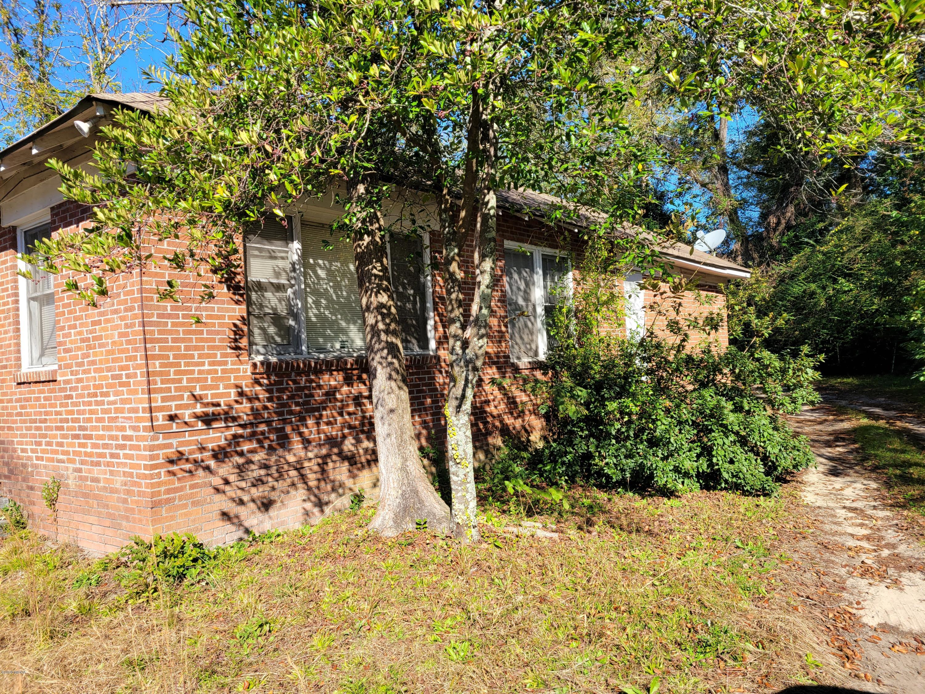 2104 Jeffersonville Road Macon, GA 31217 - Photo 4 of 13 leftside