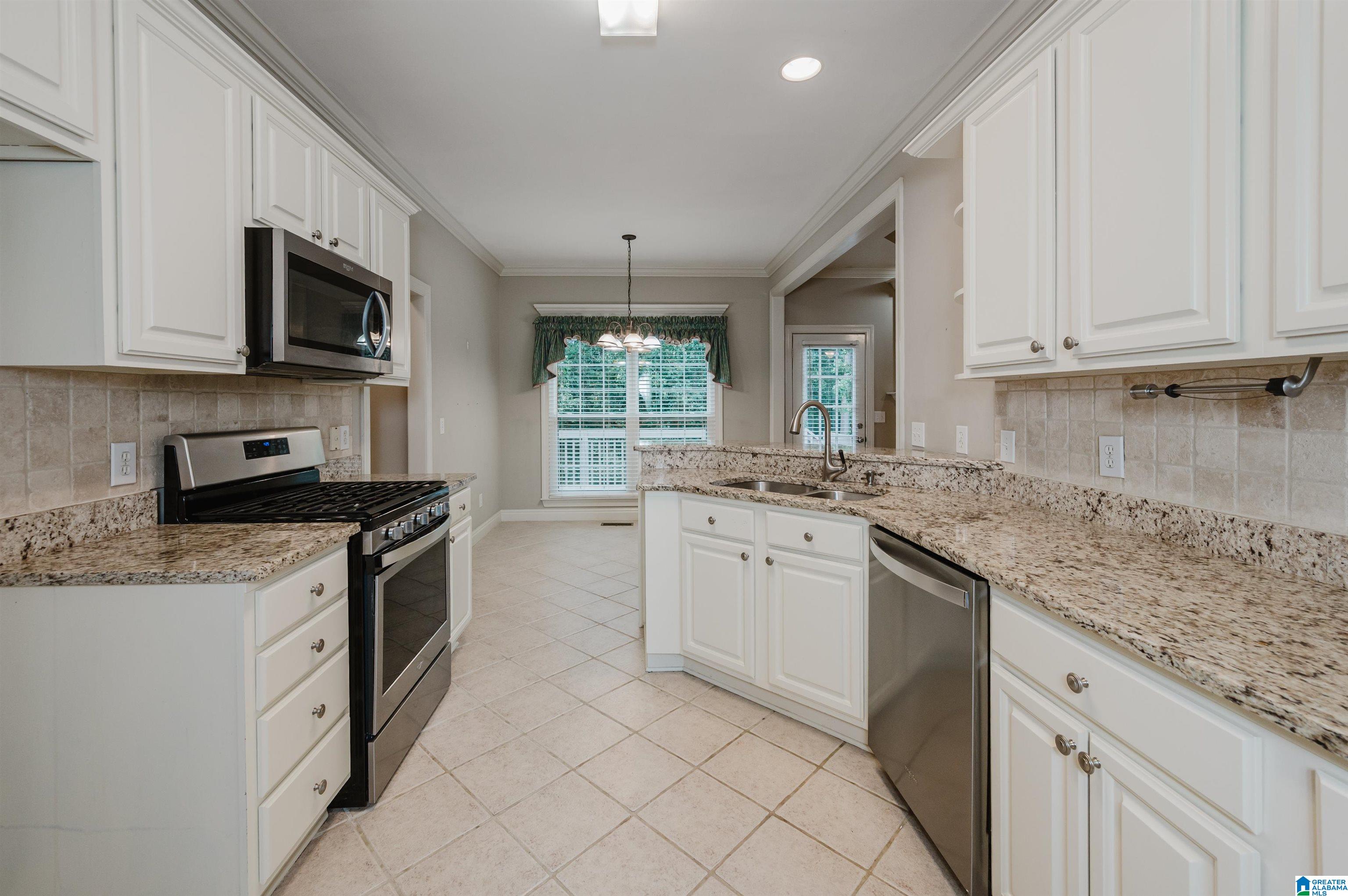 119 Magnolia Ridge Circle Chelsea, AL 35043 - Photo 15 of 50