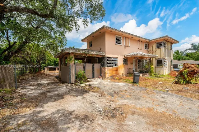 $1,170,000 | 15100 Northwest River Drive, Miami, FL 33169