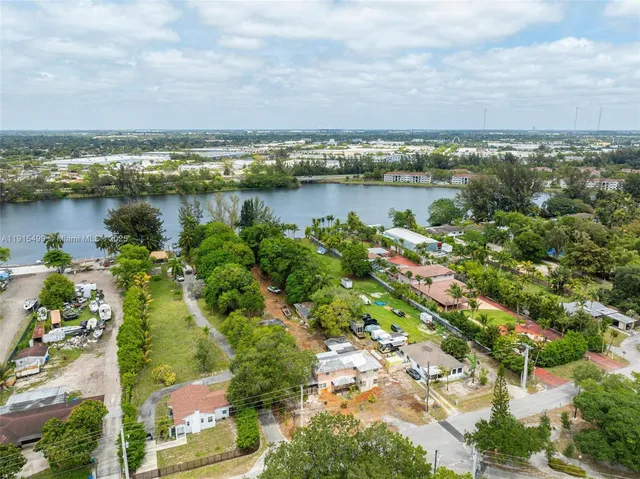 $1,170,000 | 15100 Northwest River Drive, Miami, FL 33169