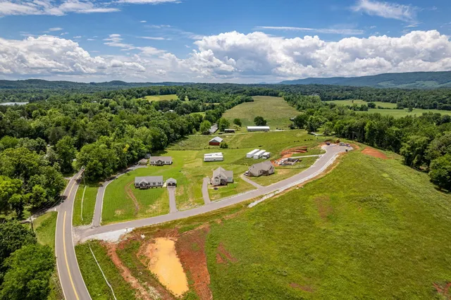 $399,000 | 185 Waters Edge Dr Spring, Spring City, TN 37381