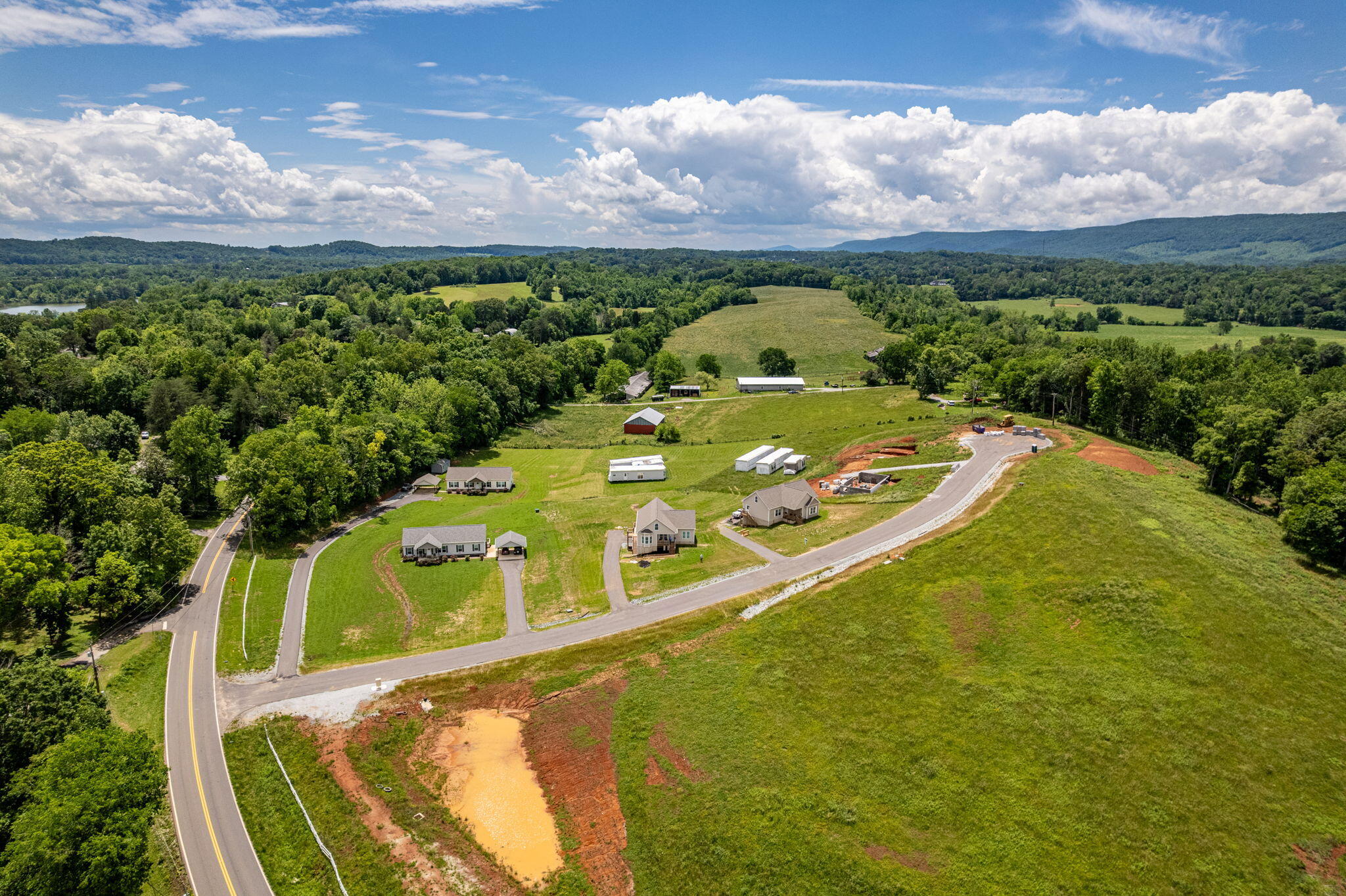 185 Waters Edge Dr Spring Spring City, TN 37381 - Photo 32 of 46 16-web-or-mls-185-waters-edge-dr