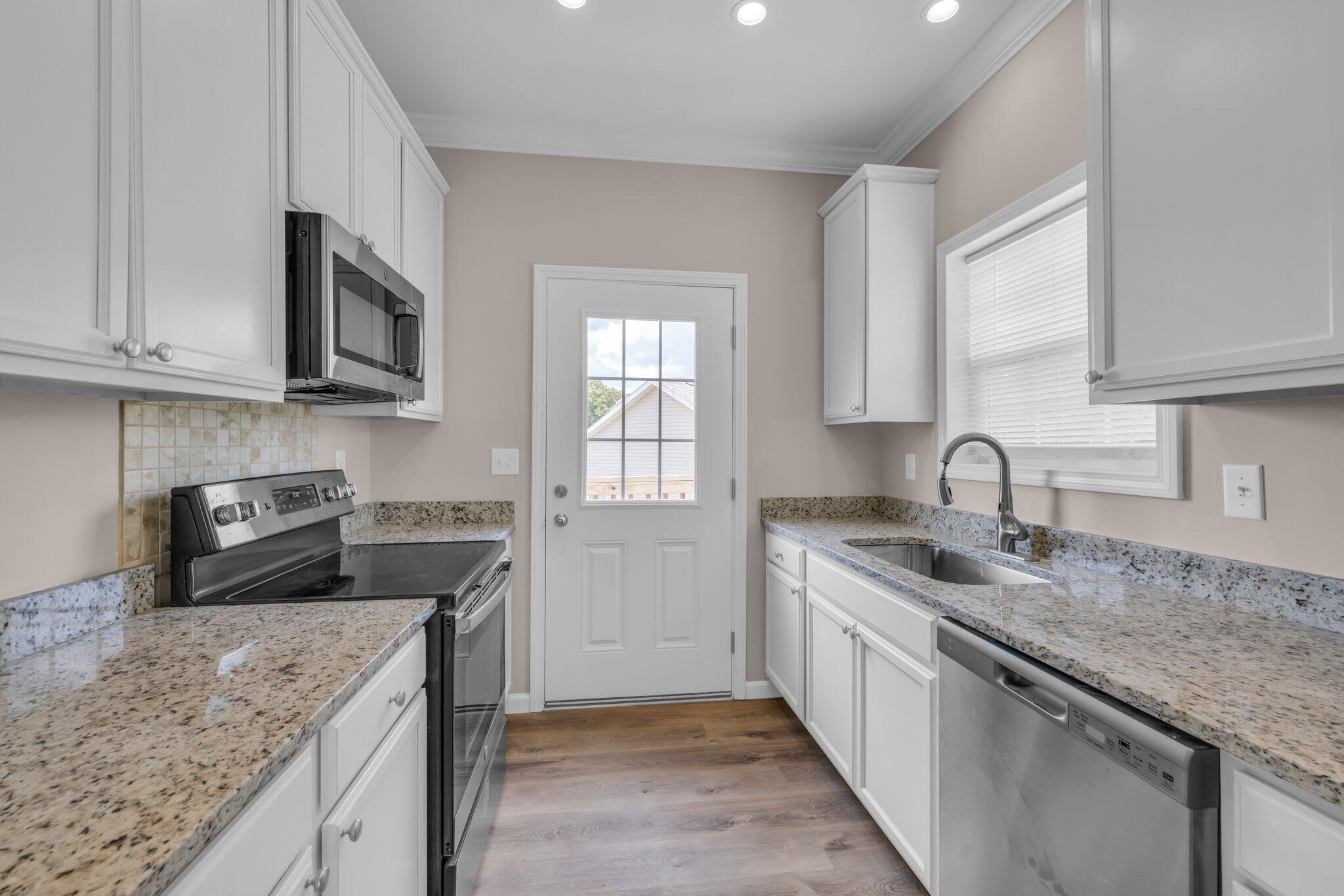 185 Waters Edge Dr Spring Spring City, TN 37381 - Photo 9 of 46 33-web-or-mls-185-waters-edge-dr