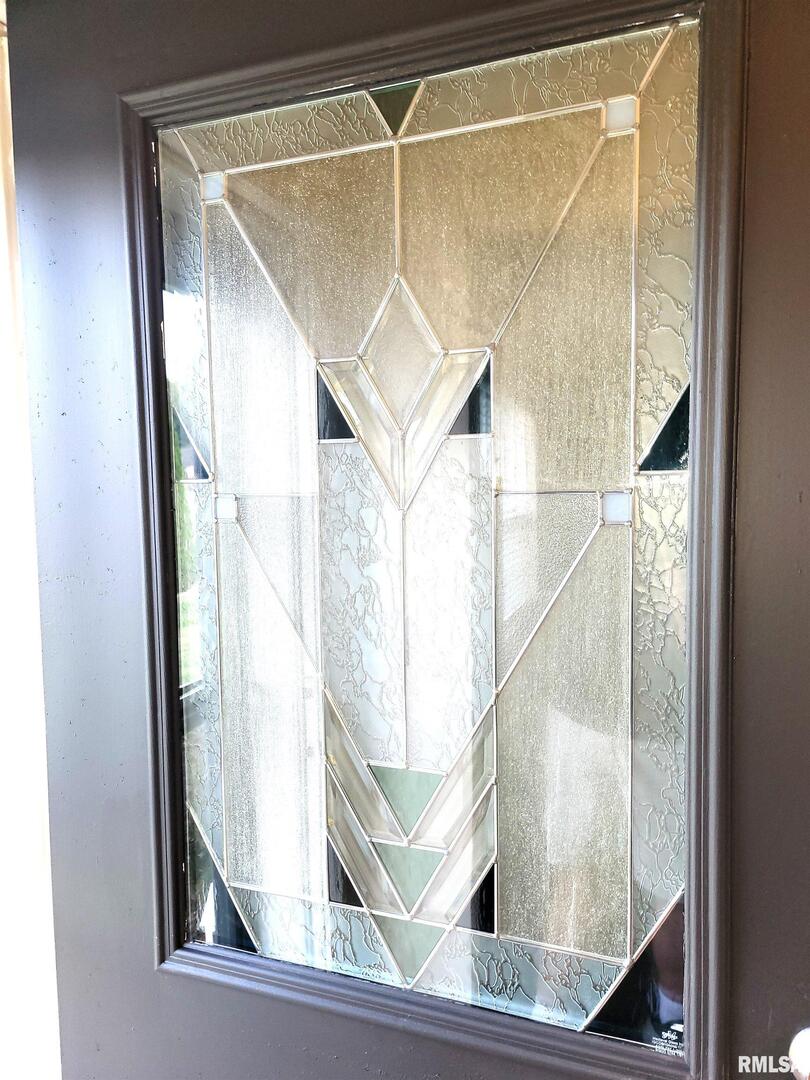 16 Stone Forge Pike Flora, IL 62839 - Photo 12 of 98