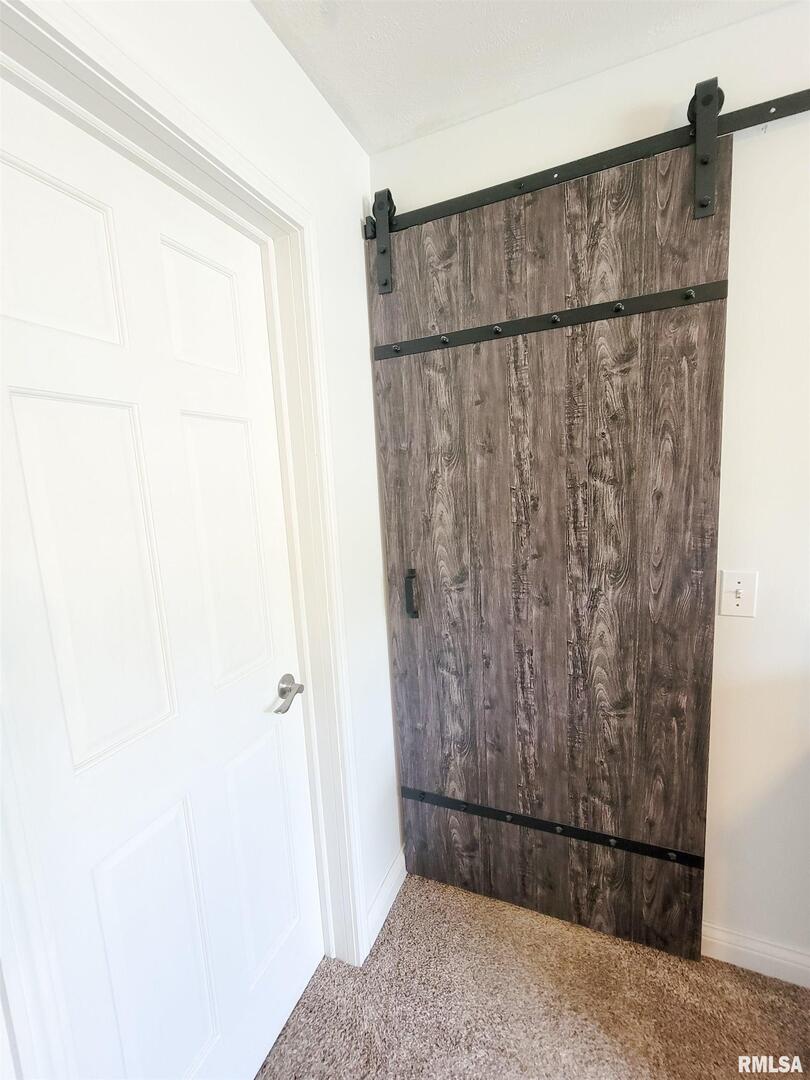 16 Stone Forge Pike Flora, IL 62839 - Photo 42 of 98 a view of a small room