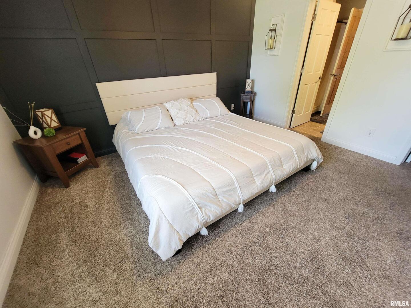 16 Stone Forge Pike Flora, IL 62839 - Photo 45 of 98 a bed sitting in a bedroom next to a window