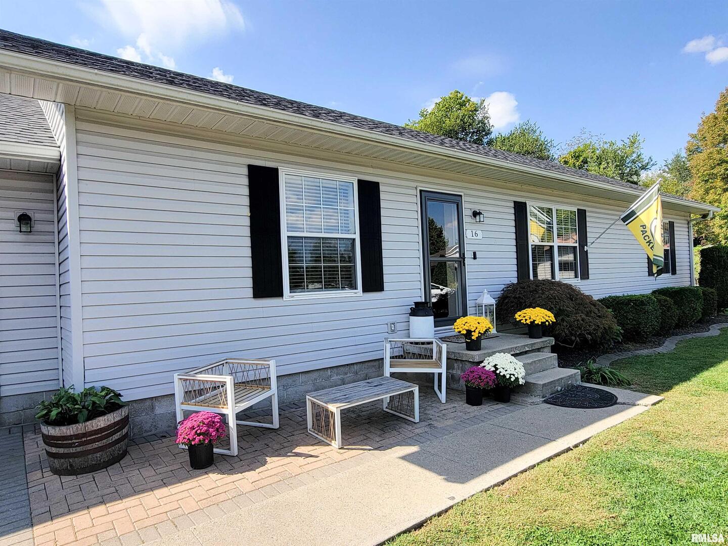 16 Stone Forge Pike Flora, IL 62839 - Photo 6 of 98