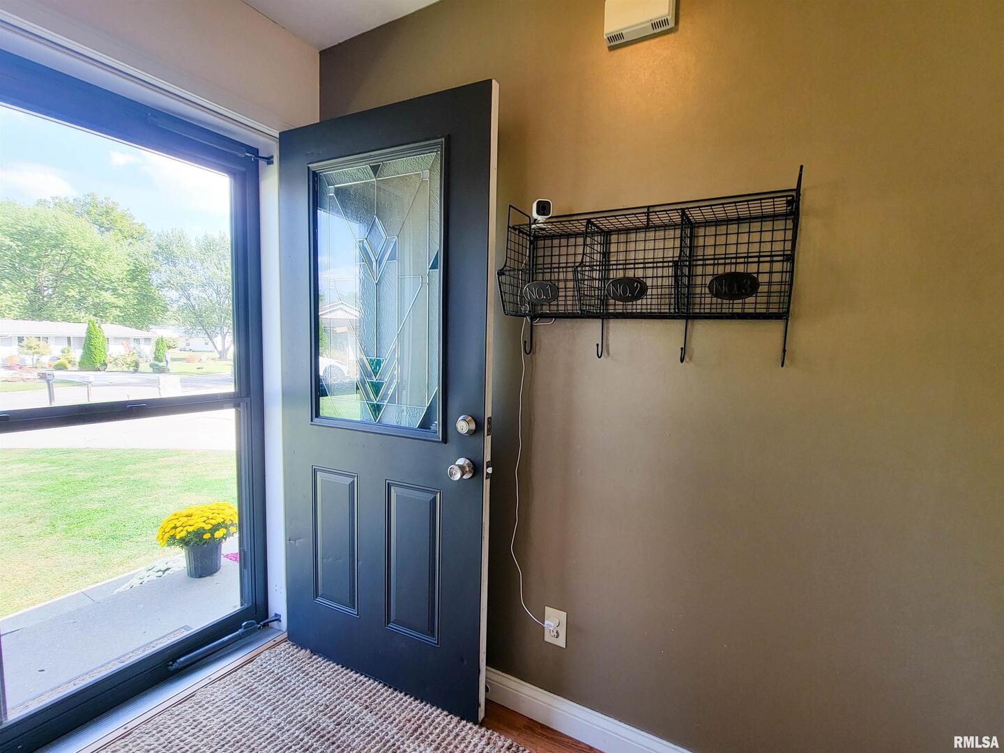 16 Stone Forge Pike Flora, IL 62839 - Photo 8 of 98