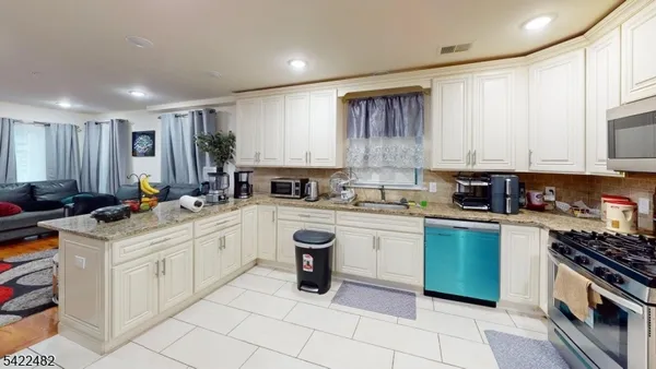 $874,000 | 800 Bergen Street, Newark, NJ 07108