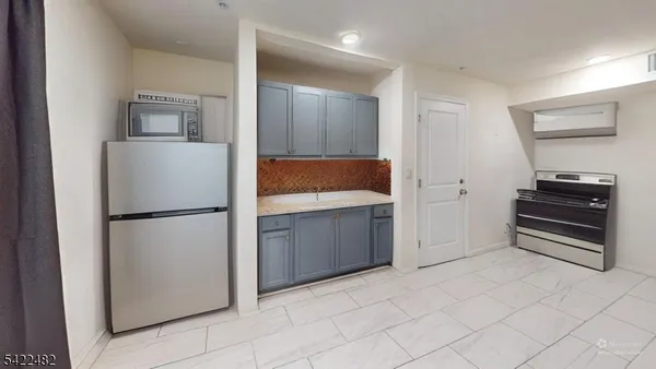 $874,000 | 800 Bergen Street, Newark, NJ 07108