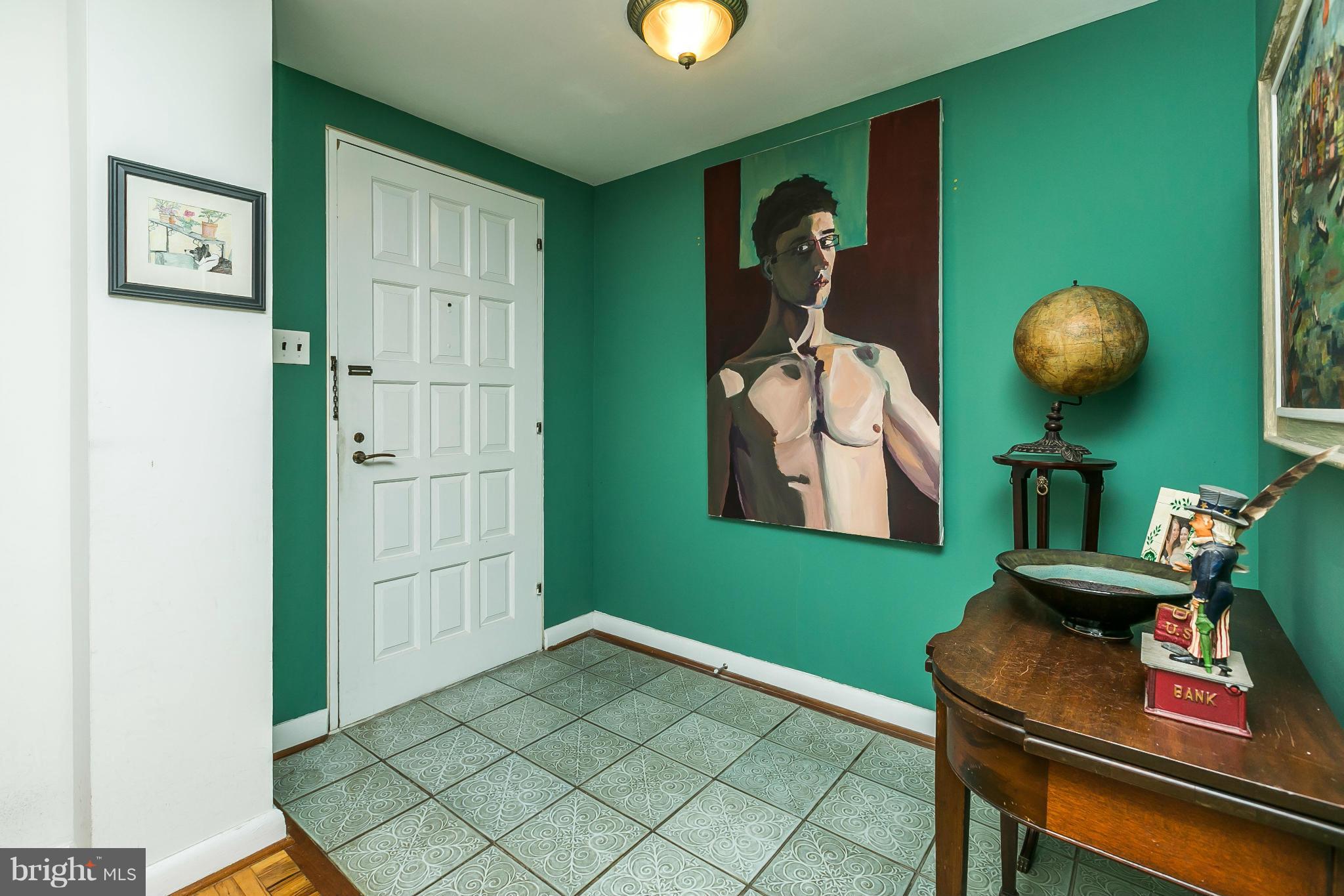 310 Ridgemede Road, Unit 107 Baltimore, MD 21210 - Photo 5 of 28 a view of a workspace