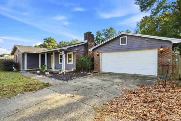 $288,000 | 4605 Heatherwood Way, Pace, FL 32571