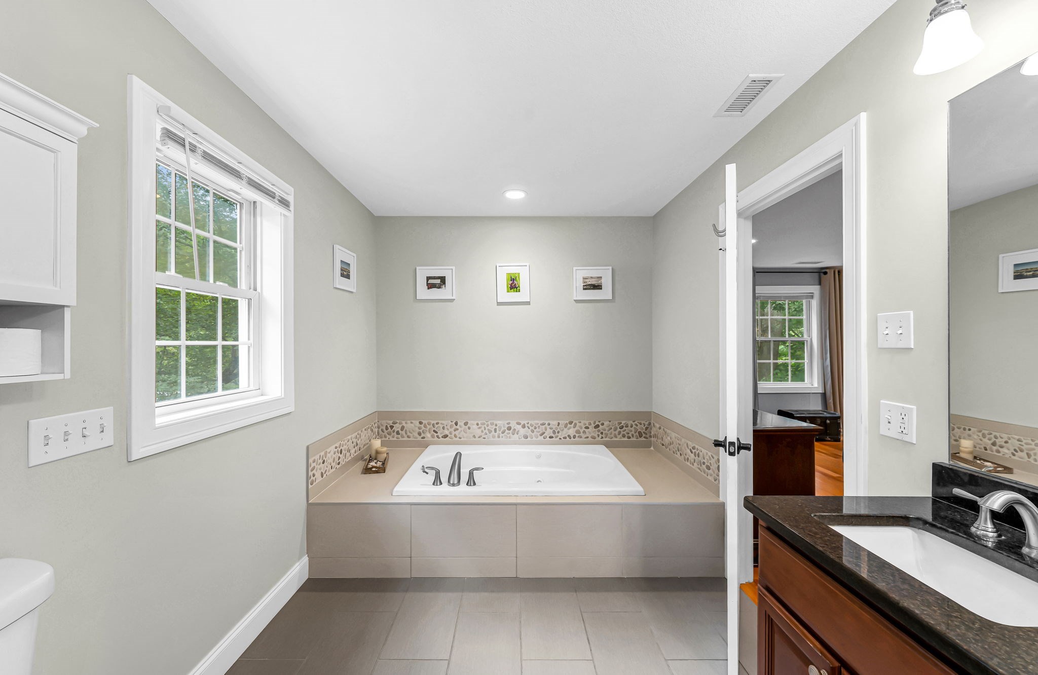437 Porter Road East Longmeadow, MA 01028 - Photo 22 of 40 Gallery Image 22