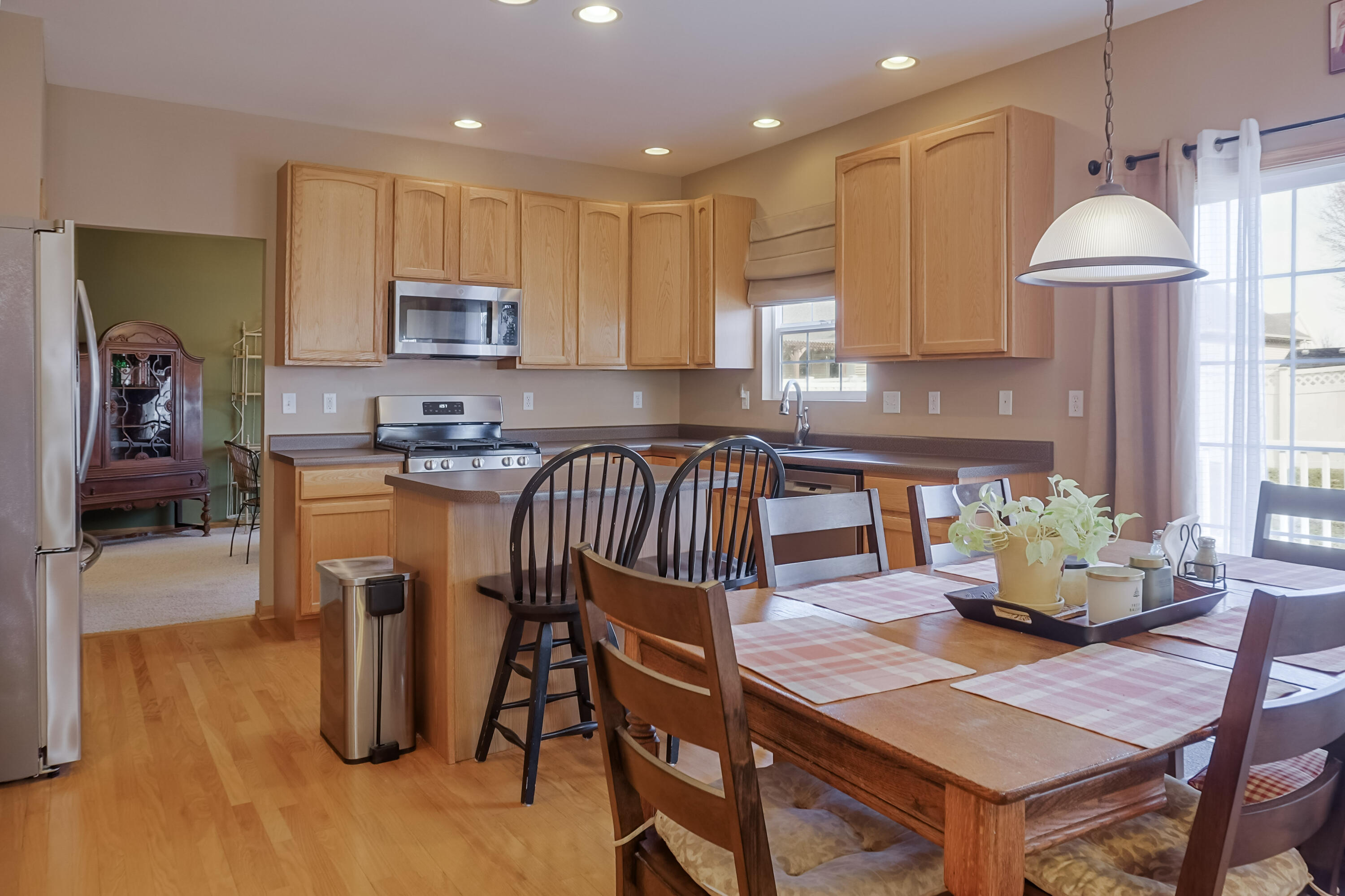 10491 Pike Street Crown Point, IN 46307 - Photo 2 of 51 3000x1999