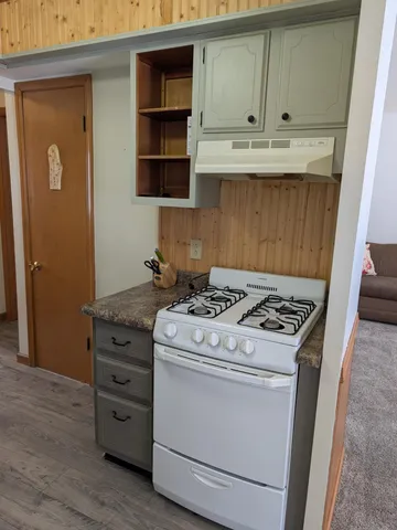 $60,000 | 2141 Clyde Park Avenue Southwest, Wyoming, MI 49509