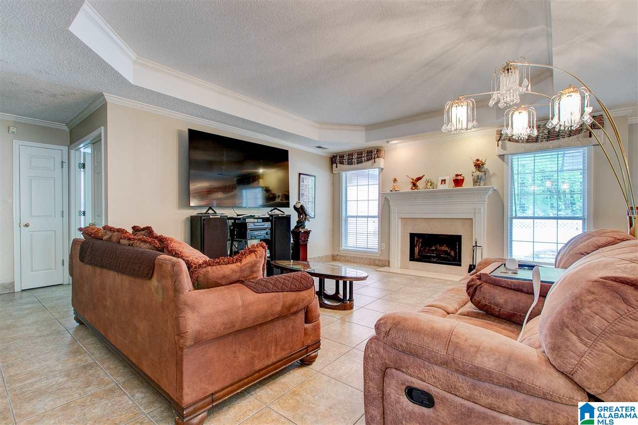 224 Greenfield Lane Alabaster, AL 35007 - Photo 4 of 25