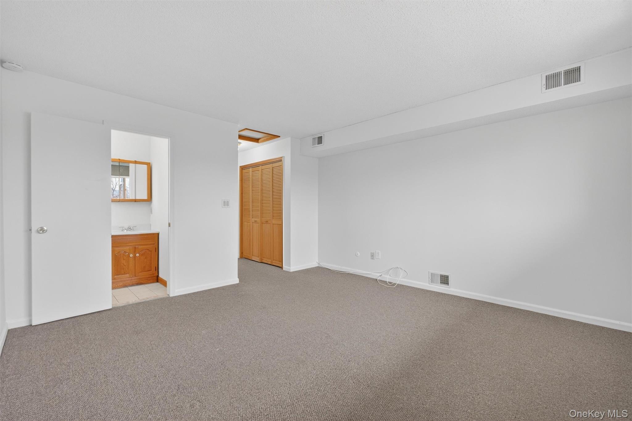 26 Cooper Road, Unit 715 Poughkeepsie, NY 12603 - Photo 19 of 28 a view of an empty room